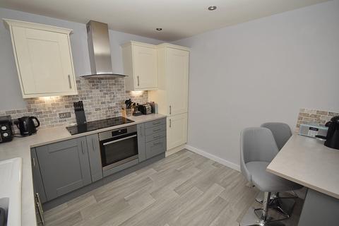 4 Village Close, London, E4 9HT
