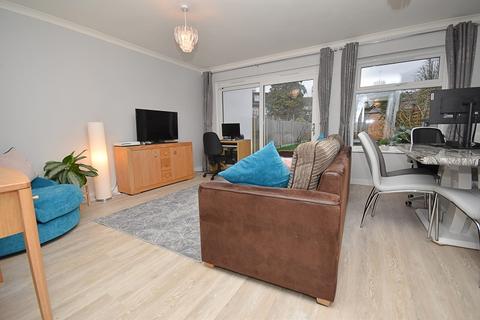 4 Village Close, London, E4 9HT
