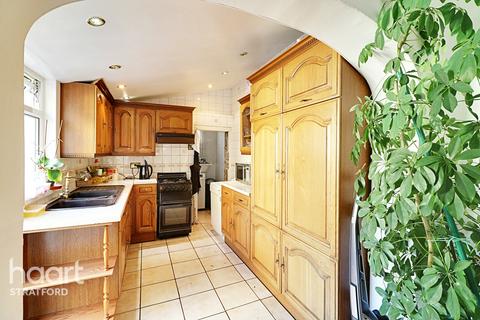 15 Chobham Road, London, E15 1LU