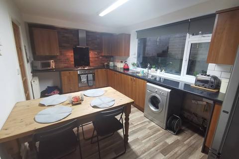 283 Graig Road, Godrergraig, Swansea, SA9 2NZ