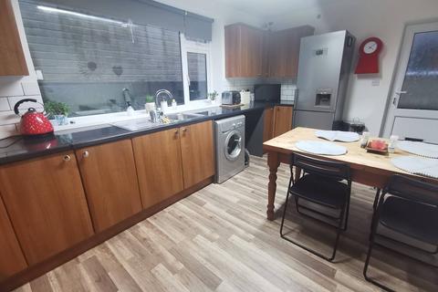 283 Graig Road, Godrergraig, Swansea, SA9 2NZ