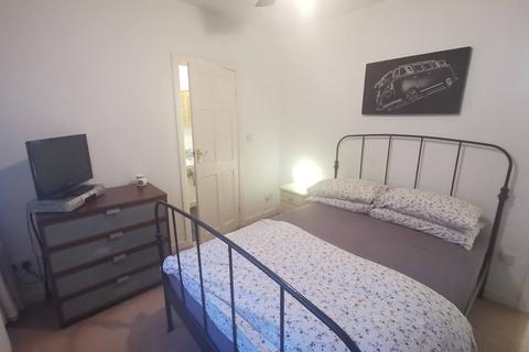283 Graig Road, Godrergraig, Swansea, SA9 2NZ