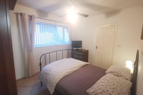 283 Graig Road, Godrergraig, Swansea, SA9 2NZ