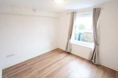 2 bedroom flat to rent, Newtoft Street, Gilmerton, Edinburgh, EH17