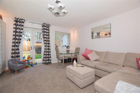 20 Kings Way, Folkestone, CT19 5UX