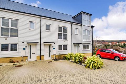 20 Kings Way, Folkestone, CT19 5UX