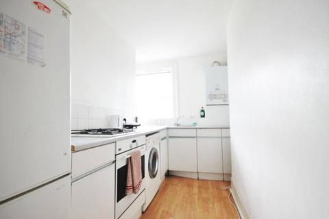 3 bedroom apartment to rent, Uxbridge Road, London, W12