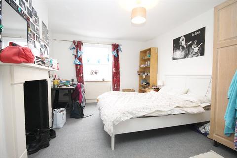 3 bedroom apartment to rent, Uxbridge Road, London, W12