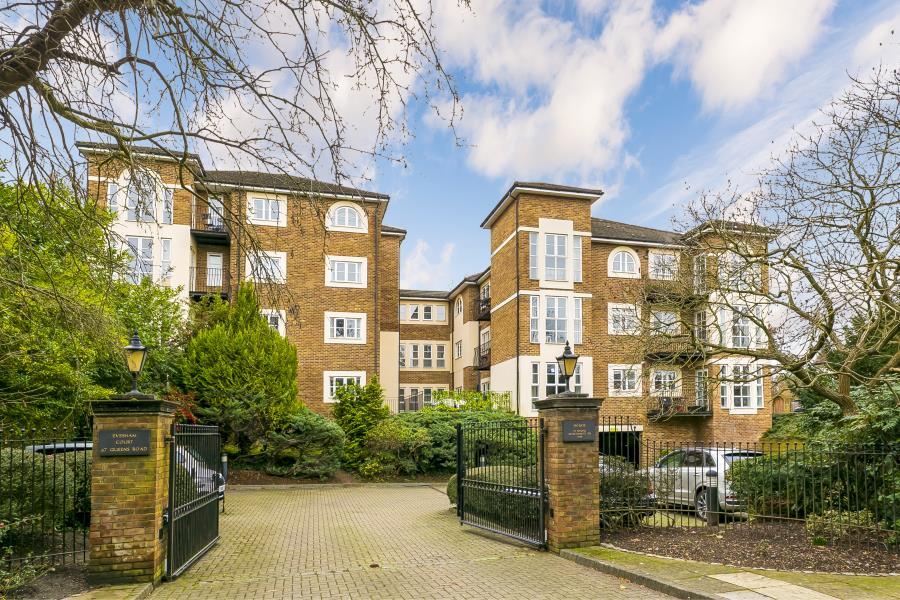 Evesham Court, Queens Road, Richmond 2 bed apartment £565,000
