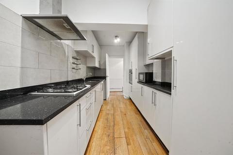112 Allenby Road, Southall, UB1 2HJ