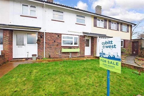 4 Blackthorn Close, Crawley, RH11 7TJ