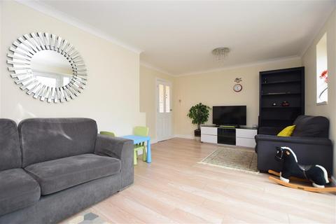 4 Blackthorn Close, Crawley, RH11 7TJ