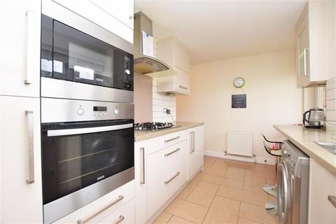 4 Blackthorn Close, Crawley, RH11 7TJ
