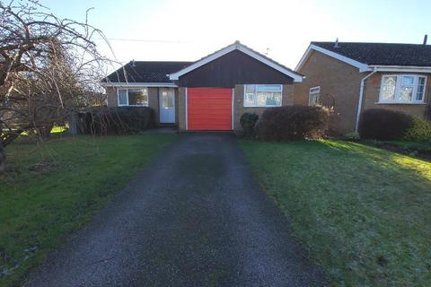 3 bedroom bungalow to rent, Hedgefield Road, Barrowby, NG32