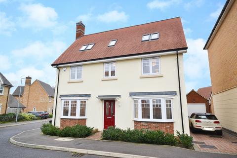 5 Buckthorn Road, Dunmow, CM6 1HZ