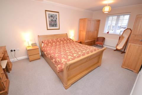 5 Buckthorn Road, Dunmow, CM6 1HZ