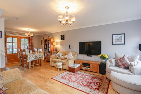 8 Forth Park, Stirling, FK9 5NT