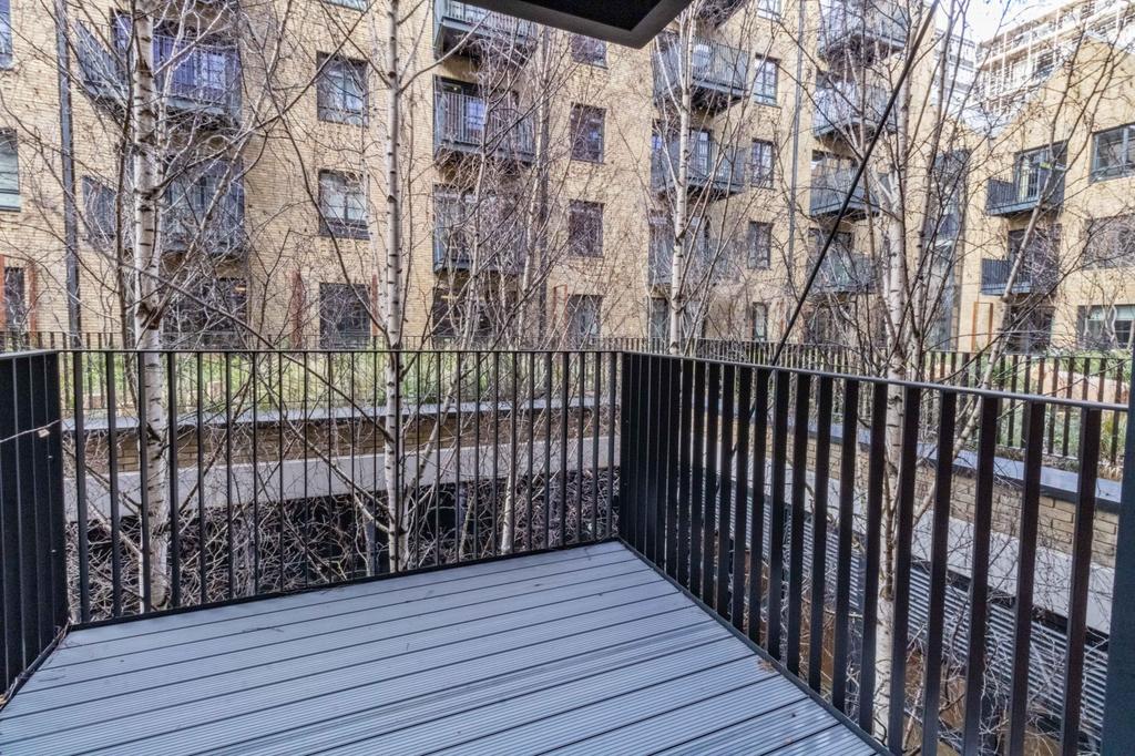 Apartment in London, Trinity Buoy Wharf, Blackwall - View 3