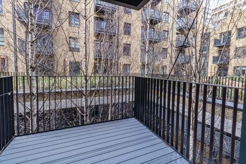 1 bedroom flat to rent, Good Luck Hope, E14