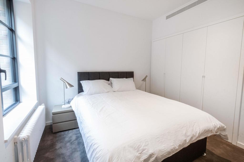Apartment in London, Trinity Buoy Wharf, Blackwall - More
