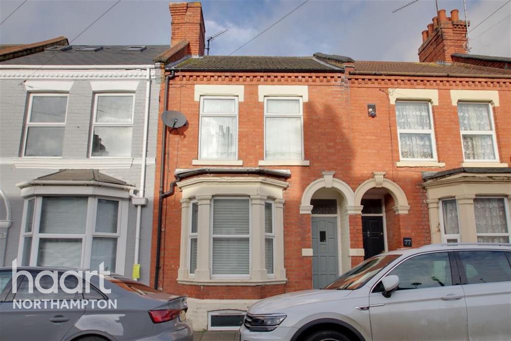 Derby Road Northampton 3 bed terraced house £900 pcm (£208 pw)