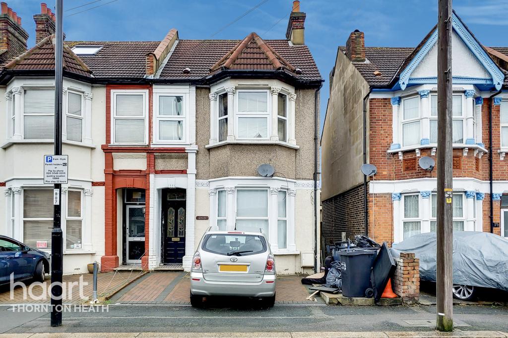Broughton Road, Thornton Heath 2 bed flat for sale £190,000