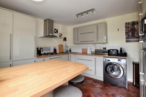 45 Antonine Crescent, Exeter, EX4 1SP