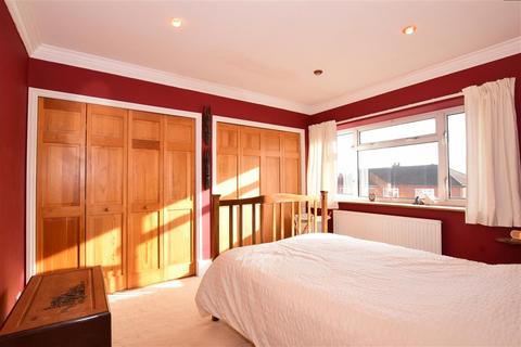 37 Leybourne Road, Rochester, ME2 3QF