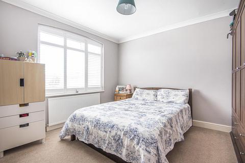 109 Edgehill Road, Mitcham, CR4 2HZ