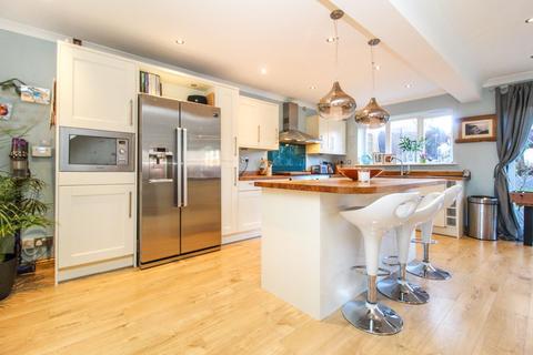 13 Brett Drive, Bromham, Bedford, MK43 8RE