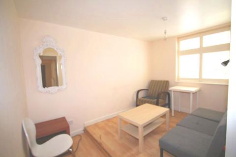 3 bedroom flat to rent, Mill Place, Kingston Upon Thames KT1