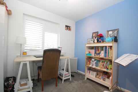 57 Hazell Way, Stoke Poges, Slough, SL2 4DG