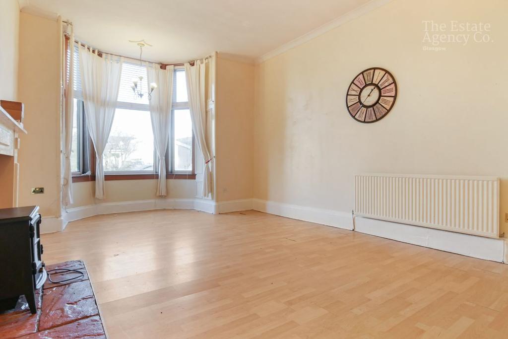 93 Greenock Road, Paisley 2 bed apartment £99,950