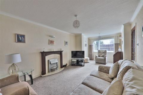 14 Ashworthy Close, Bransholme, Hull, HU7 4EX