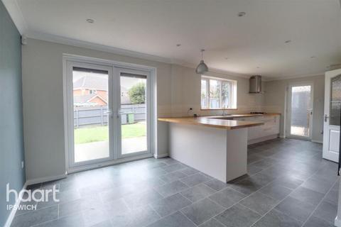 4 bedroom detached house to rent, Euston Avenue, Ipswich