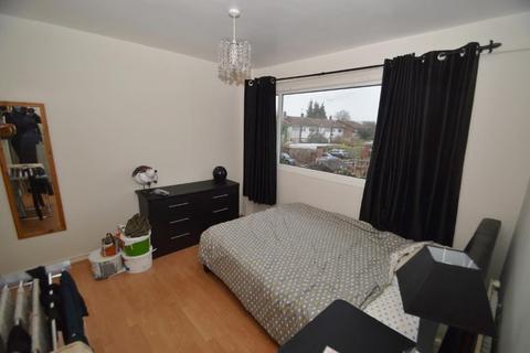 87 Tamar Way, Slough, SL3 8SY