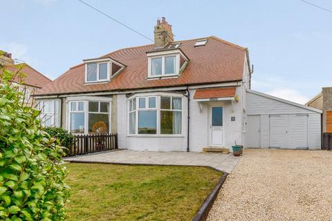 5 Links Road, Bamburgh, NE69 7AX