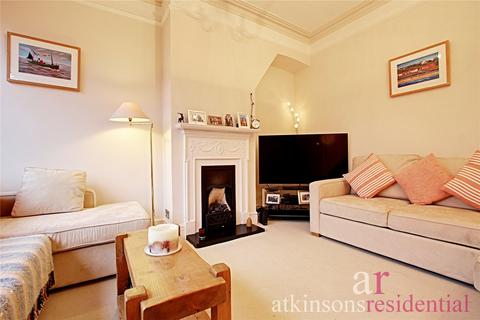 32 Amberley Road, Enfield, EN1 2QZ