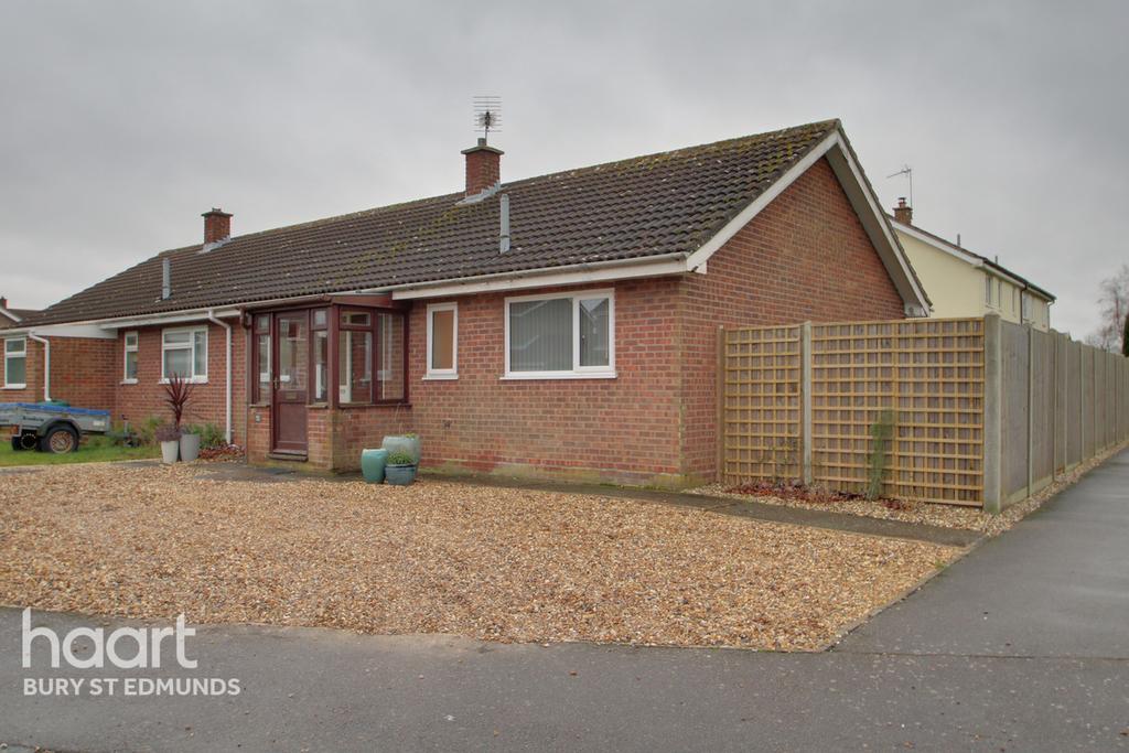 The Glebe, Lawshall, Bury St Edmunds 2 bed semidetached bungalow £220,000