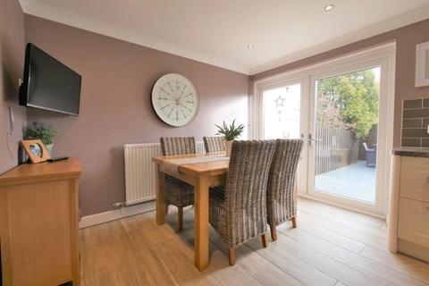 1 Royston Drive, Ipswich, IP2 0QZ