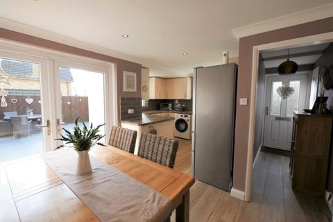 1 Royston Drive, Ipswich, IP2 0QZ