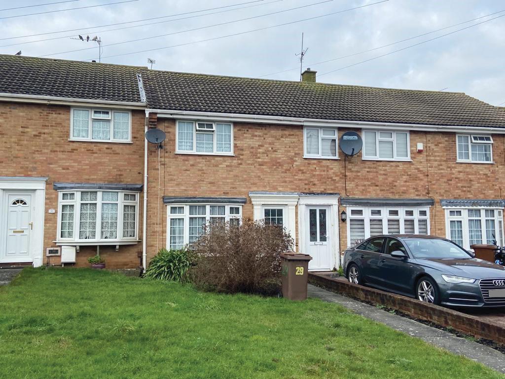 29 Highlands Close, Strood... 2 bed terraced house £135,000