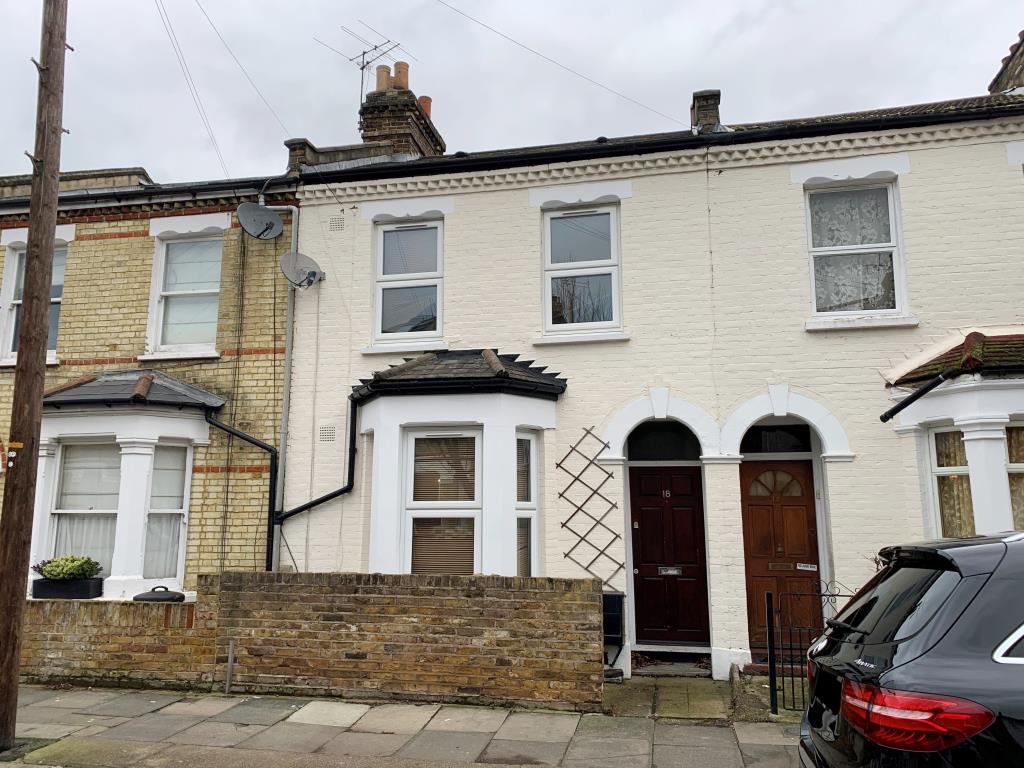 18 Rowena Crescent, Battersea, London 3 bed terraced house £750,000