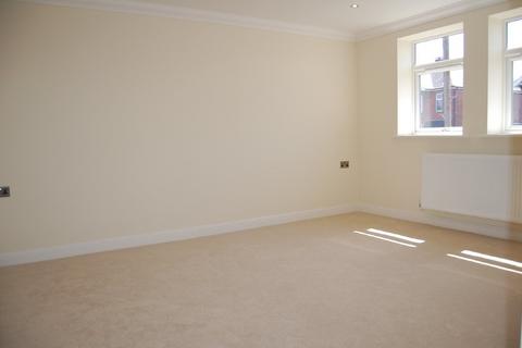 2 bedroom apartment to rent, Oakdale, Poole