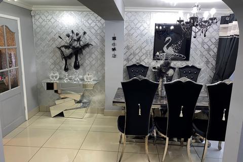 195 Lansdowne Road, Chadderton, Oldham, OL9 8QX
