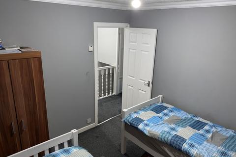195 Lansdowne Road, Chadderton, Oldham, OL9 8QX