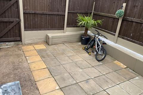 195 Lansdowne Road, Chadderton, Oldham, OL9 8QX