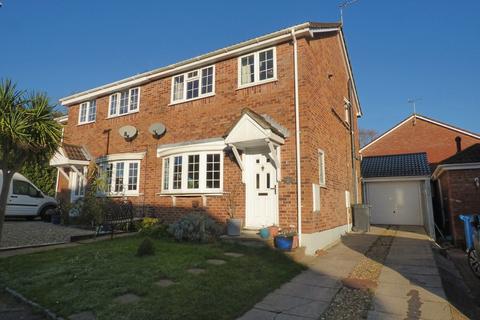 3 Chaffinch Close, Poole, BH17 7UR