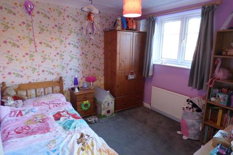 3 Chaffinch Close, Poole, BH17 7UR