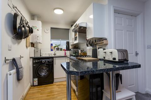 1b Culverden Down, Tunbridge Wells, TN4 9SA
